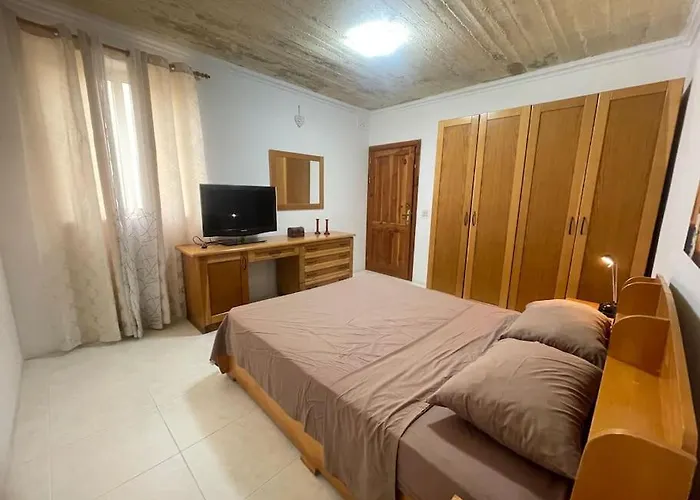 Mellieha Apartment דירה *